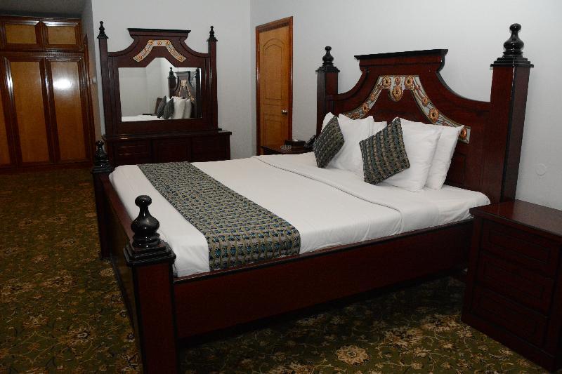 Phoenicia Hotel Manama Exterior foto